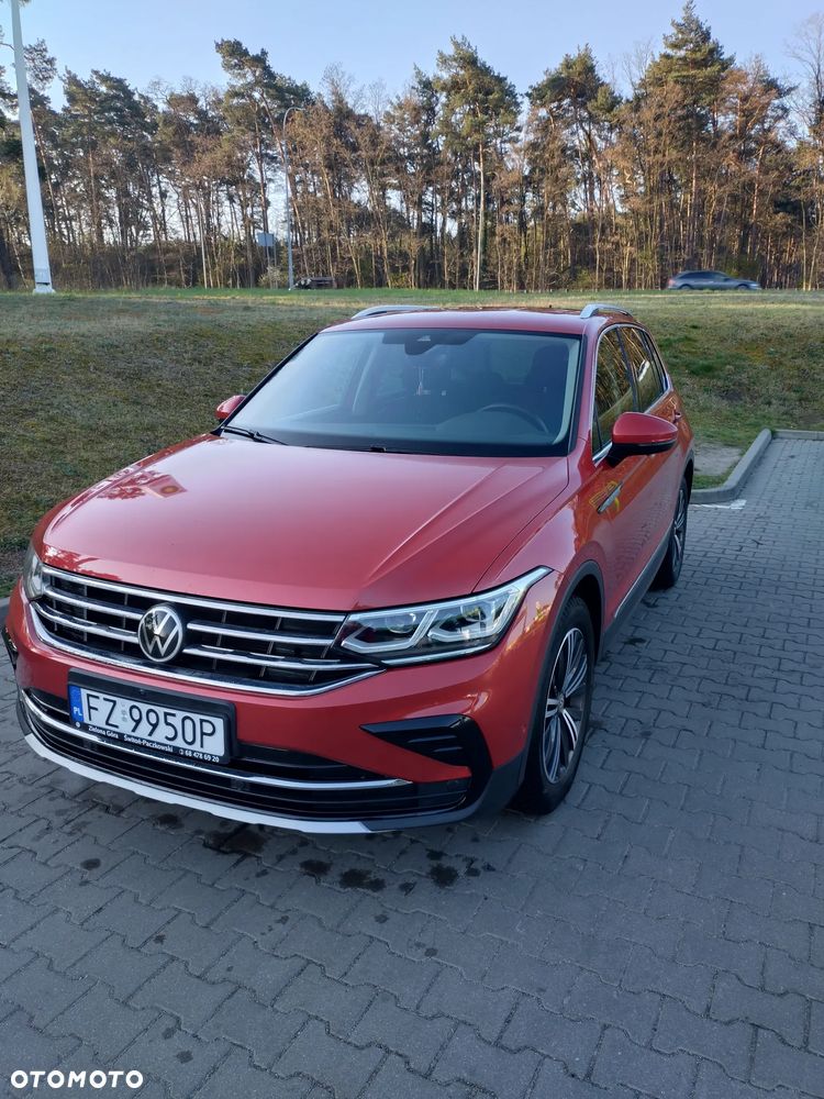 Volkswagen Tiguan 2.0 TSI 4Mot Elegance DSG - 1