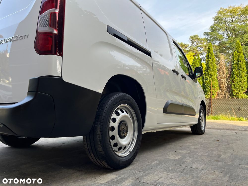 Toyota Proace City - 17