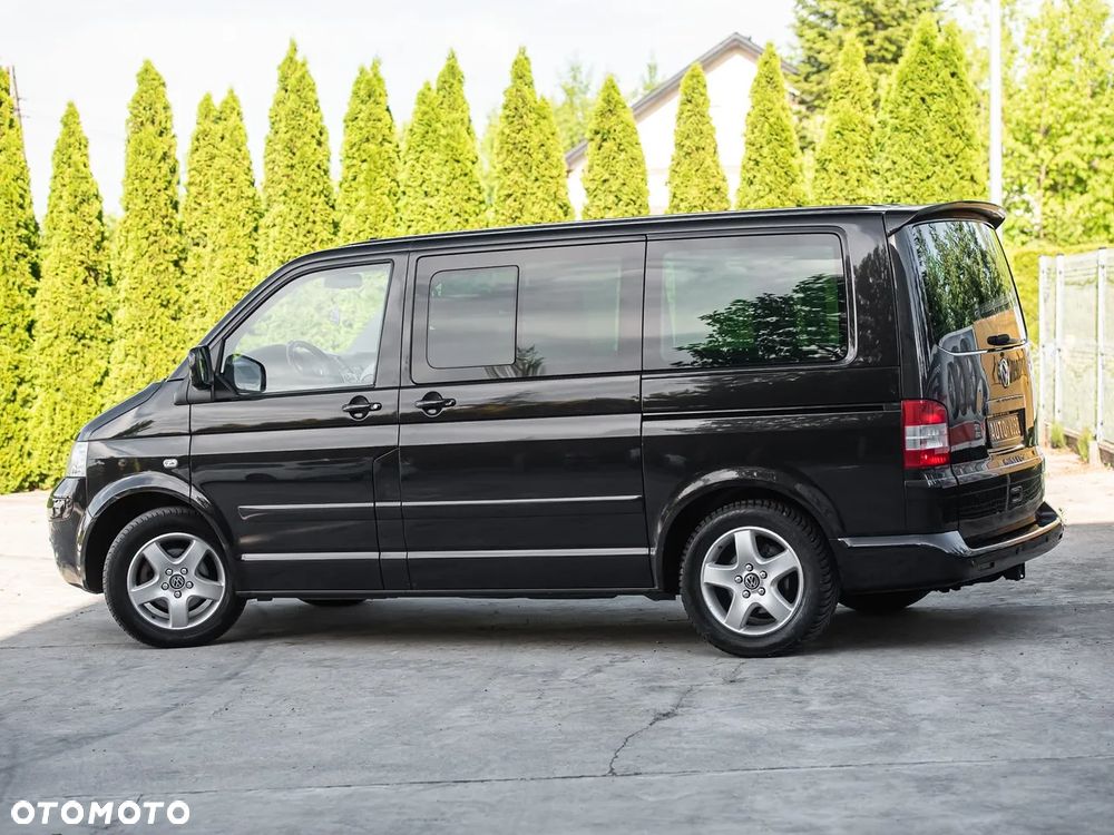 Volkswagen Multivan - 8