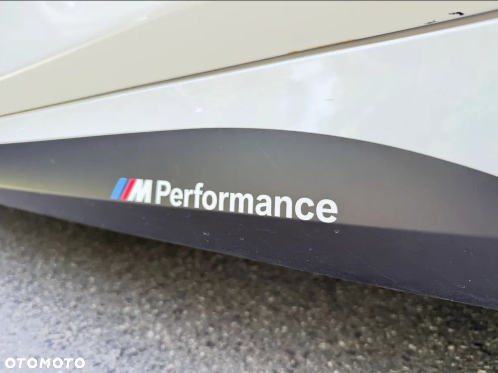BMW Seria 5 520d M Sport - 12