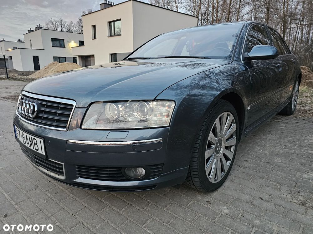 Audi A8 4.2 Quattro - 10