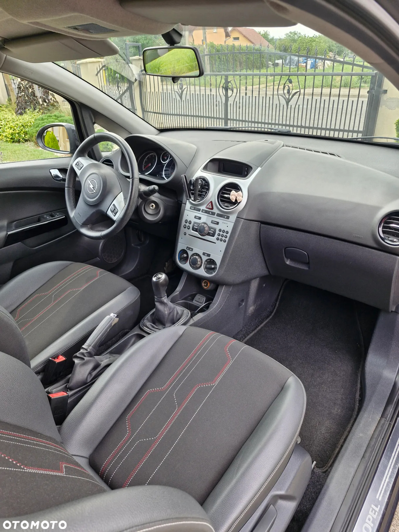 Opel Corsa 1.4 16V Color Elegance - 11