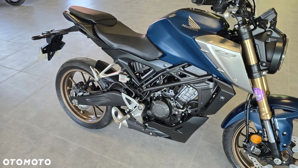 Honda CB - 27