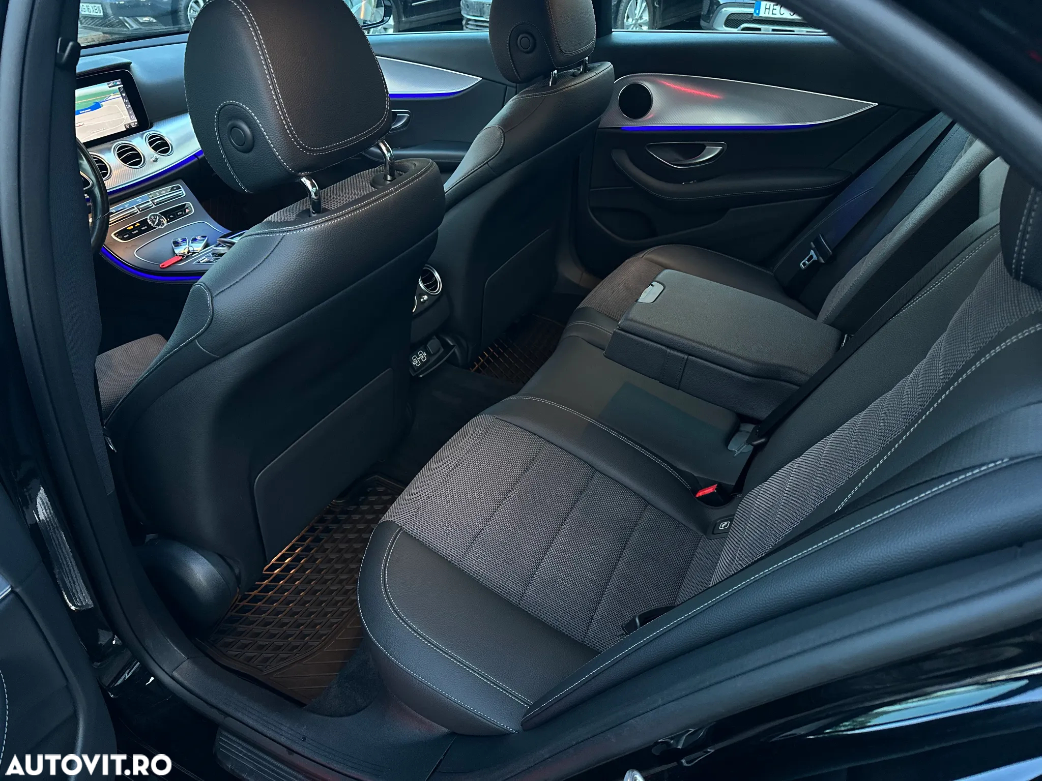 Mercedes-Benz E 300 9G-TRONIC Avantgarde - 11