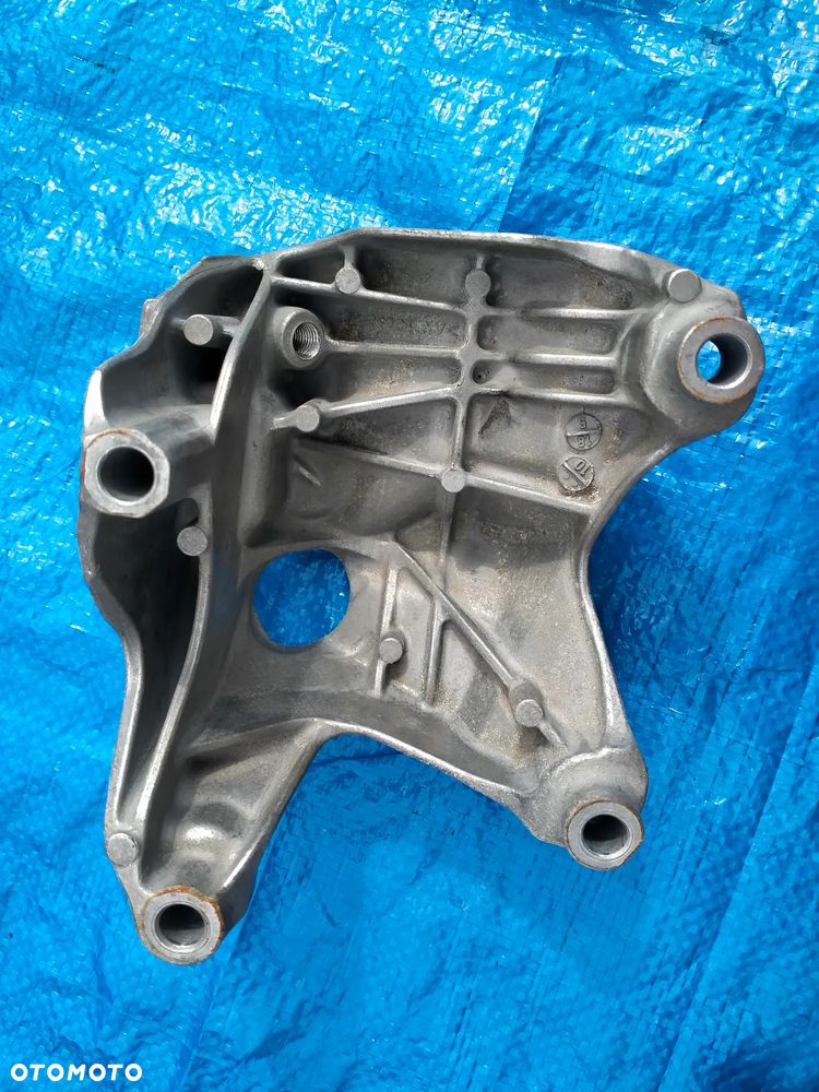 Audi SQ7 Q7 4.0 TDI Łapa Wspornik Silnika - 4