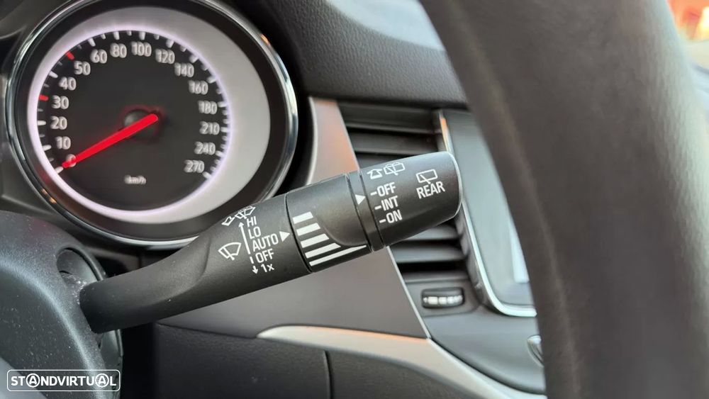 Opel Astra Sports Tourer 1.2 T Business Edition S/S - 44