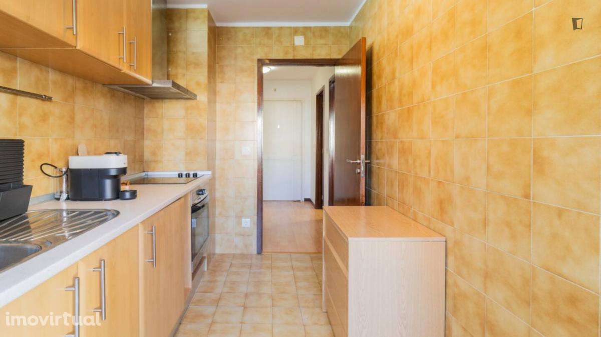 Apartamento com 1 quartos - localizado em Senhora da Hora Porto - Grande imagem: 5/8