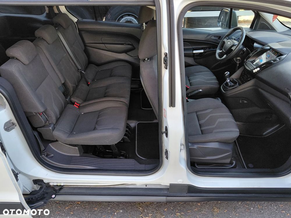 Ford Transit Connect - 12