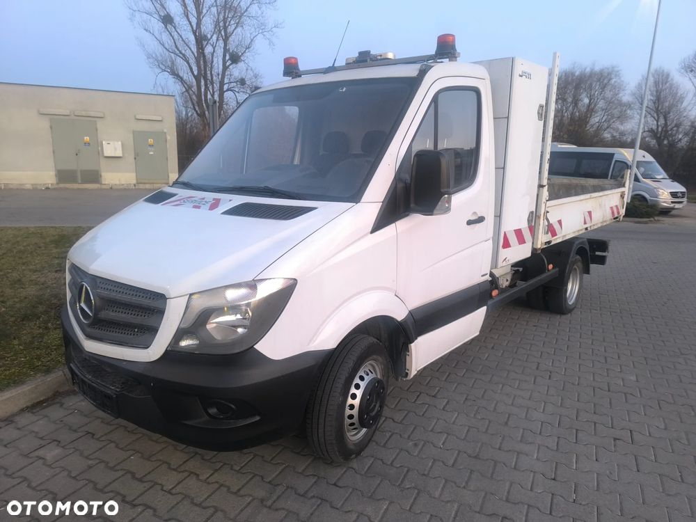 Mercedes-Benz Sprinter - 1