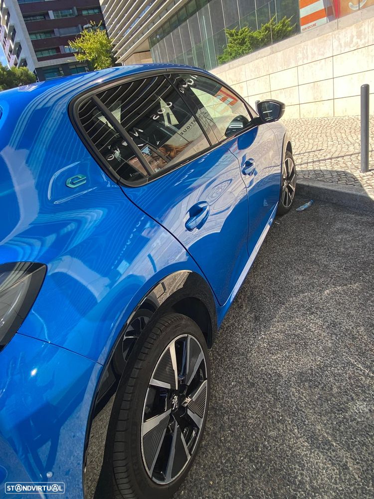 Peugeot e-208 50 kWh GT Line - 5