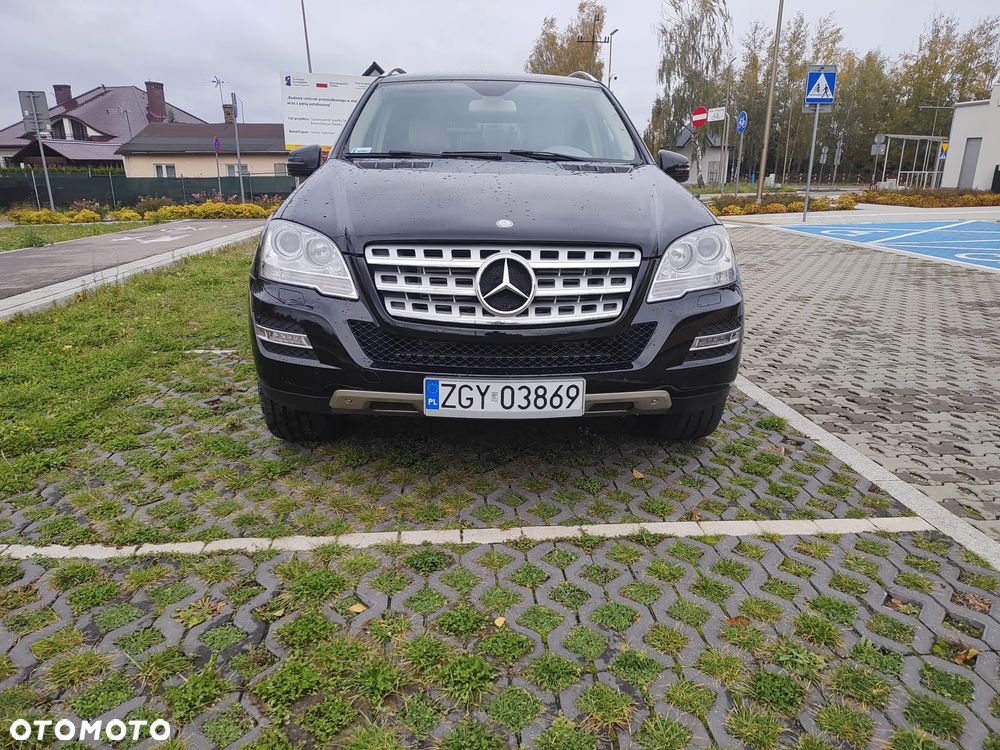 Mercedes-Benz ML - 4