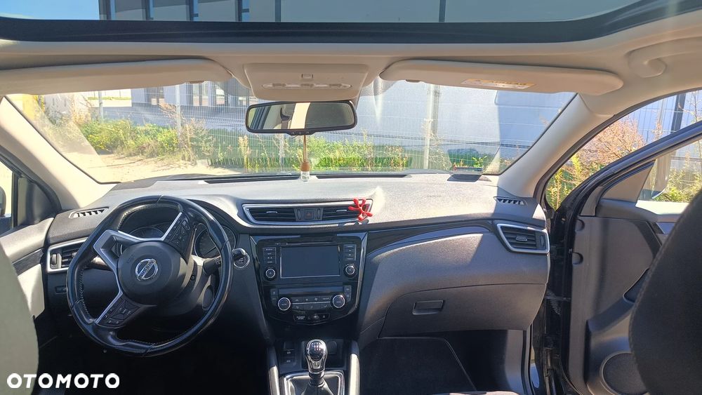 Nissan Qashqai 1.3 DIG-T N-Connecta - 6