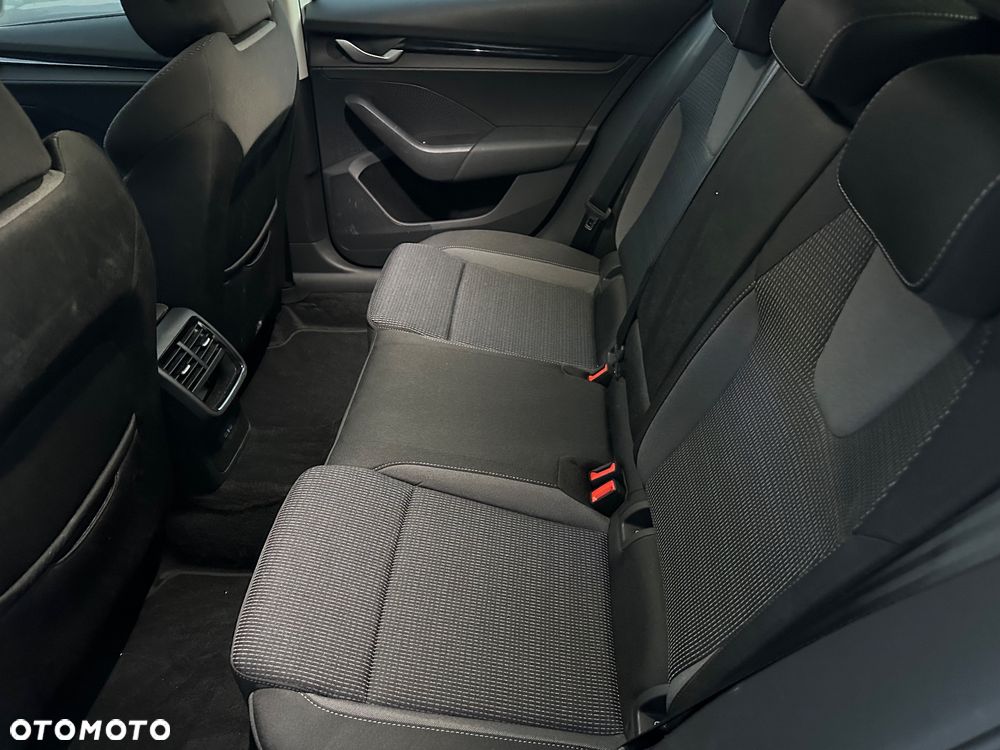 Skoda Octavia 2.0 TDI Drive Selection - 10