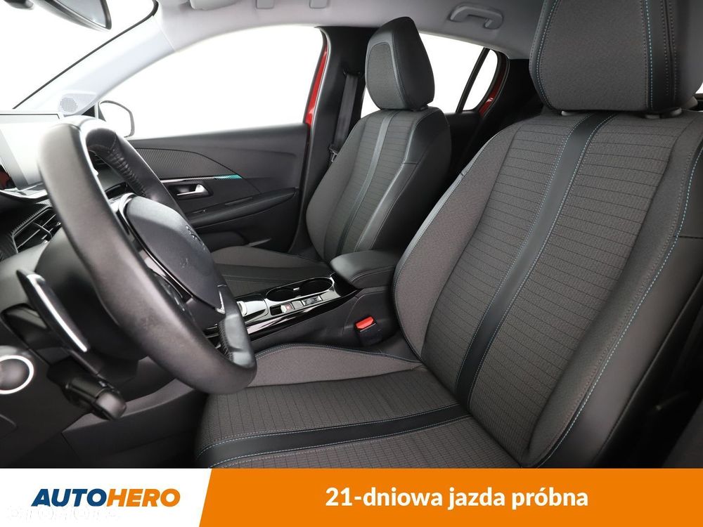 Peugeot 208 - 11