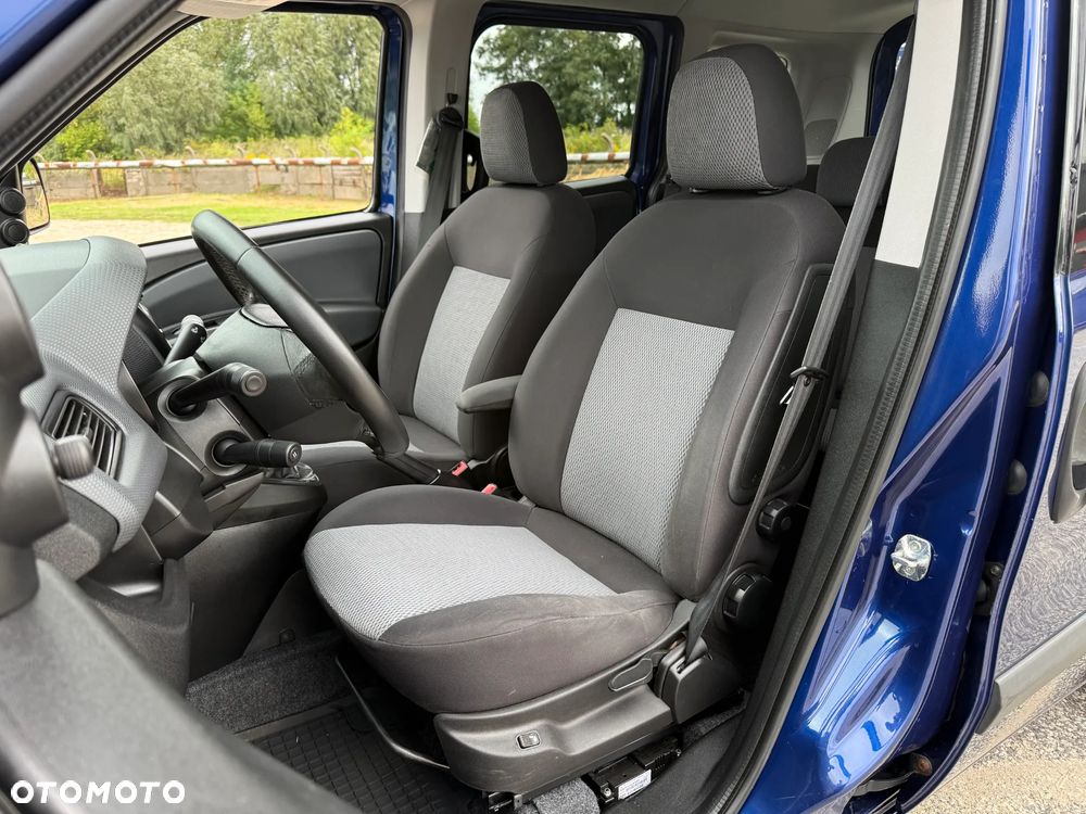 Fiat Doblo 1.4 T-Jet 16V Lounge - 4