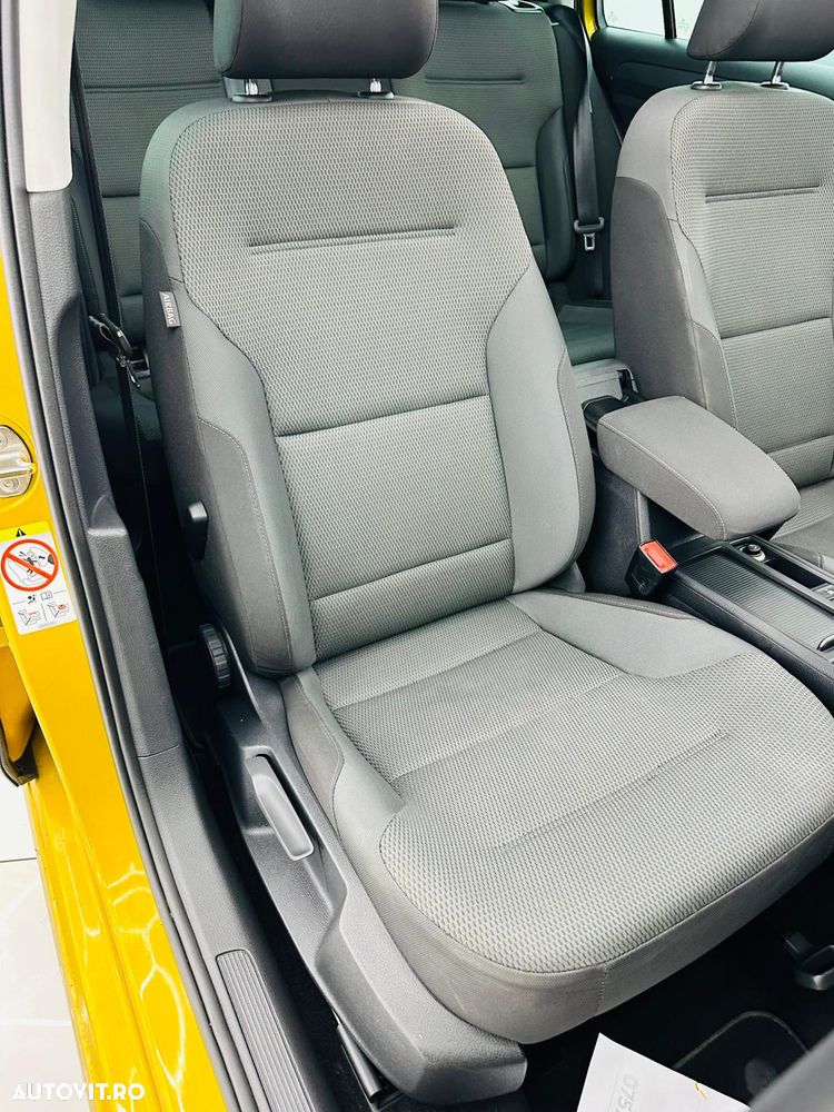 Volkswagen Golf 1.6 TDI Trendline - 19