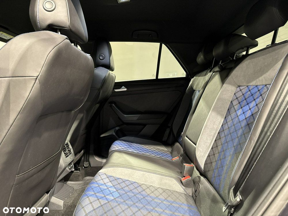 Volkswagen T-Roc - 16