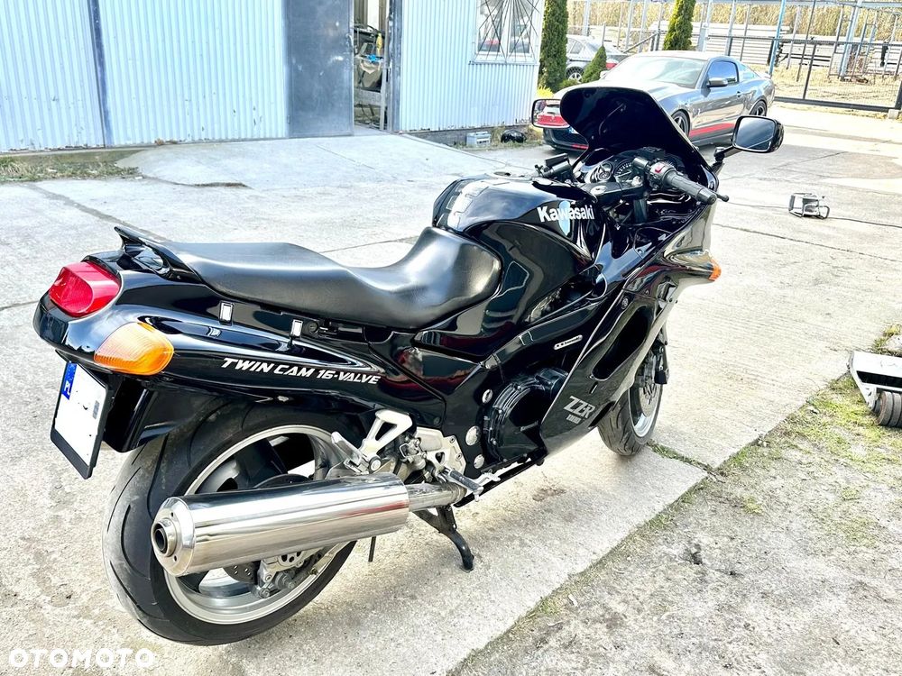 Kawasaki ZZR - 8