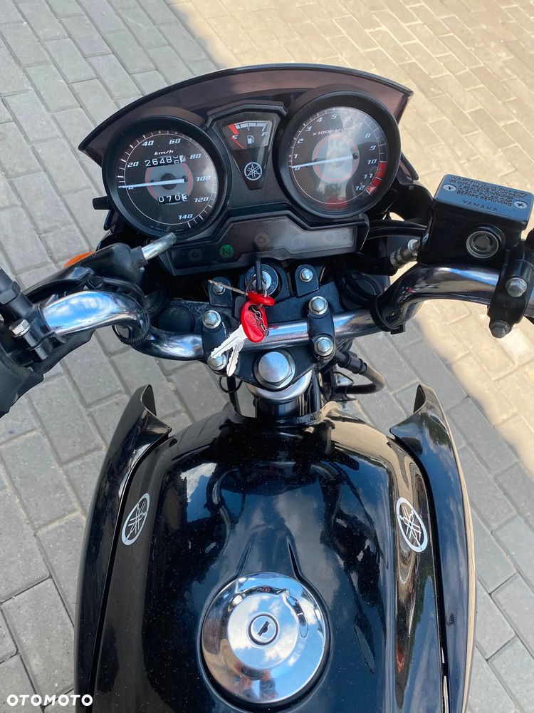 Yamaha YBR - 6