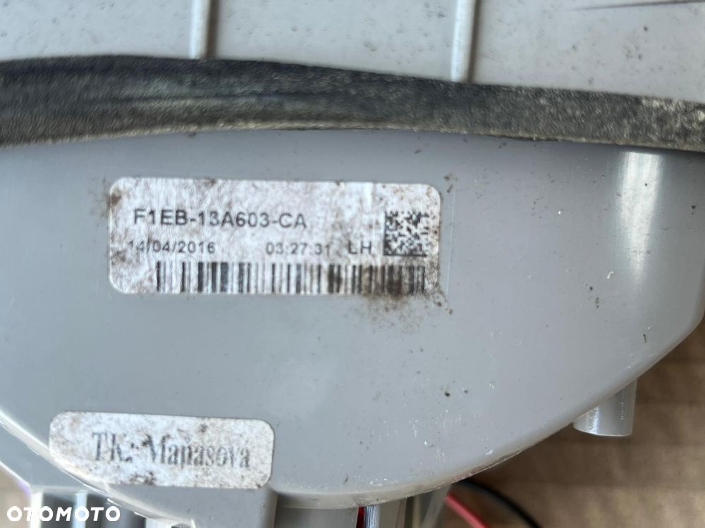 Lampa klapy Ford Focus Mk3 Prawa Lewa - 4