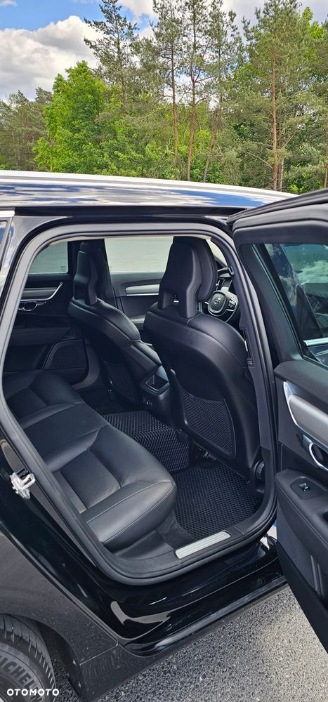 Volvo V90 D4 Momentum - 14