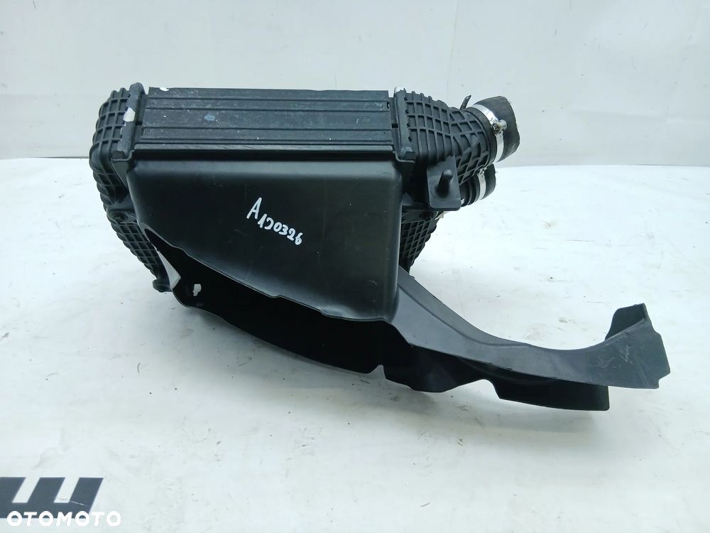 Maserati Ghibli Gransport intercooler lewy