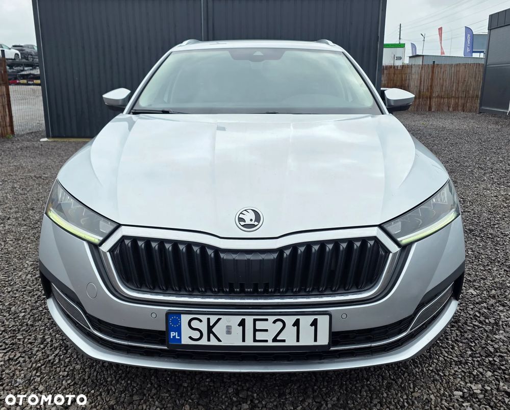 Skoda Octavia 2.0 TDI DSG RS - 4