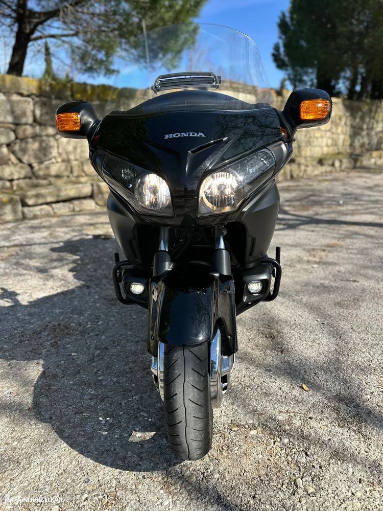 Honda Goldwing - 3