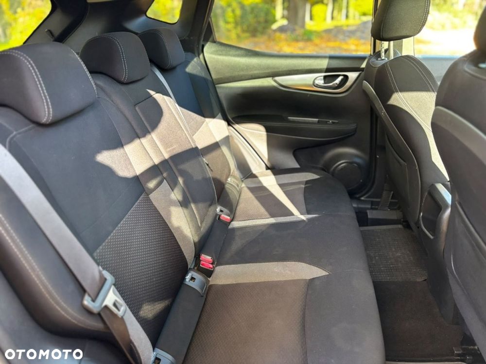Nissan Qashqai 1.6 DCi Xtronic ACENTA - 29