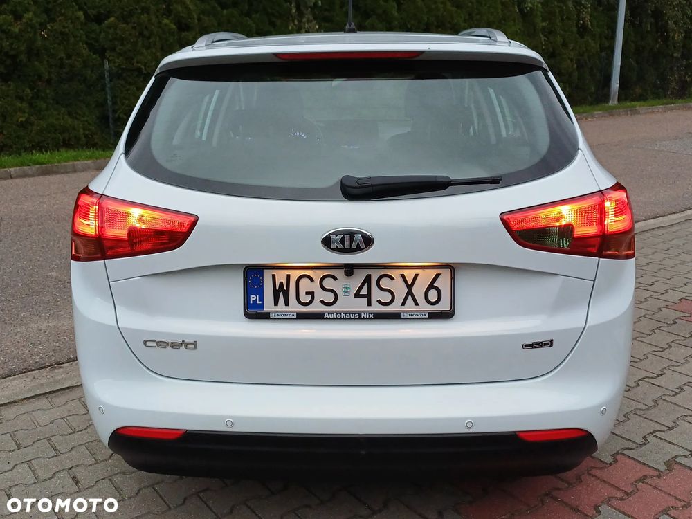 Kia Ceed - 16