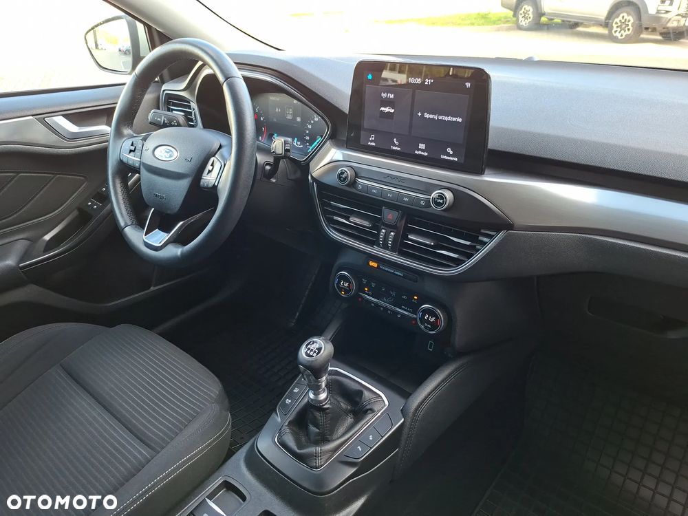 Ford Focus 1.0 EcoBoost Titanium - 35