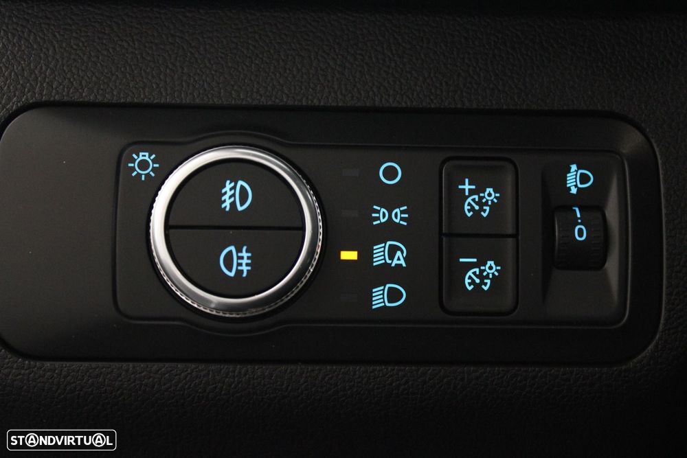 Ford Kuga - 10