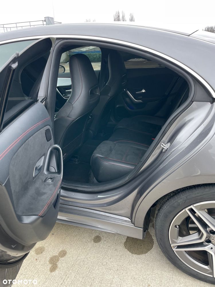 Mercedes-Benz CLA 200 d 8G-DCT AMG Line - 9