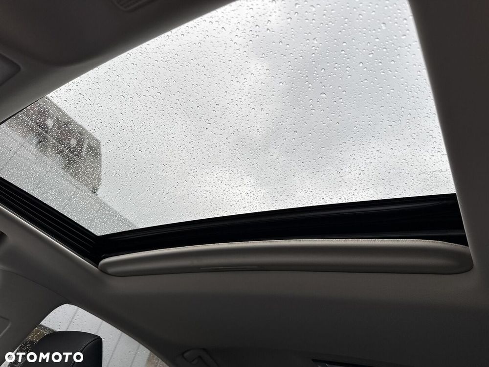 Lexus ES 300h Business Edition - 24