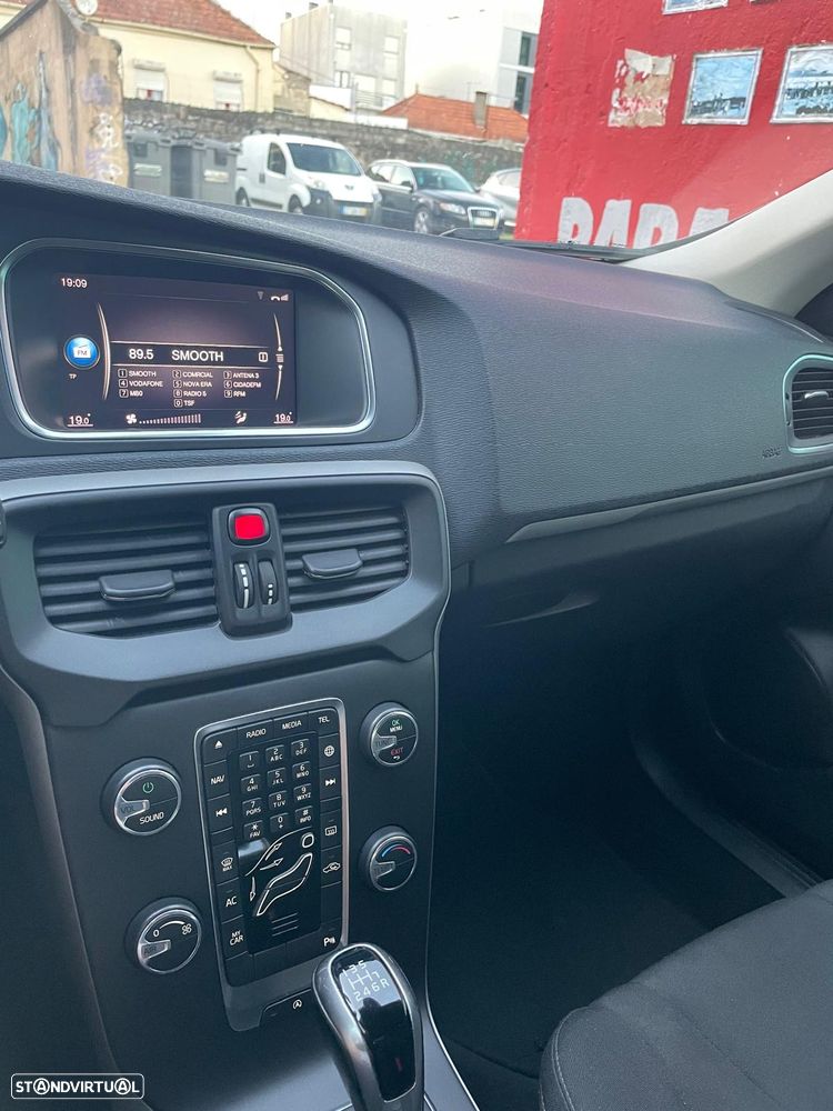 Volvo V40 2.0 D2 Kinetic Eco - 4