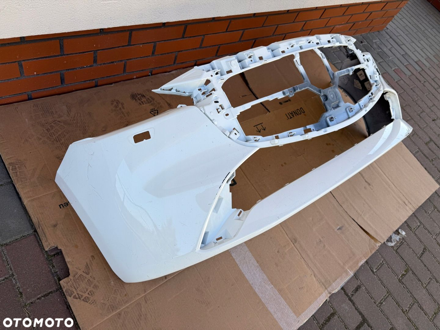 Mazda 2 Demio DJ lift 2024- zderzak przod demontaz ladny oryg bialy - 4