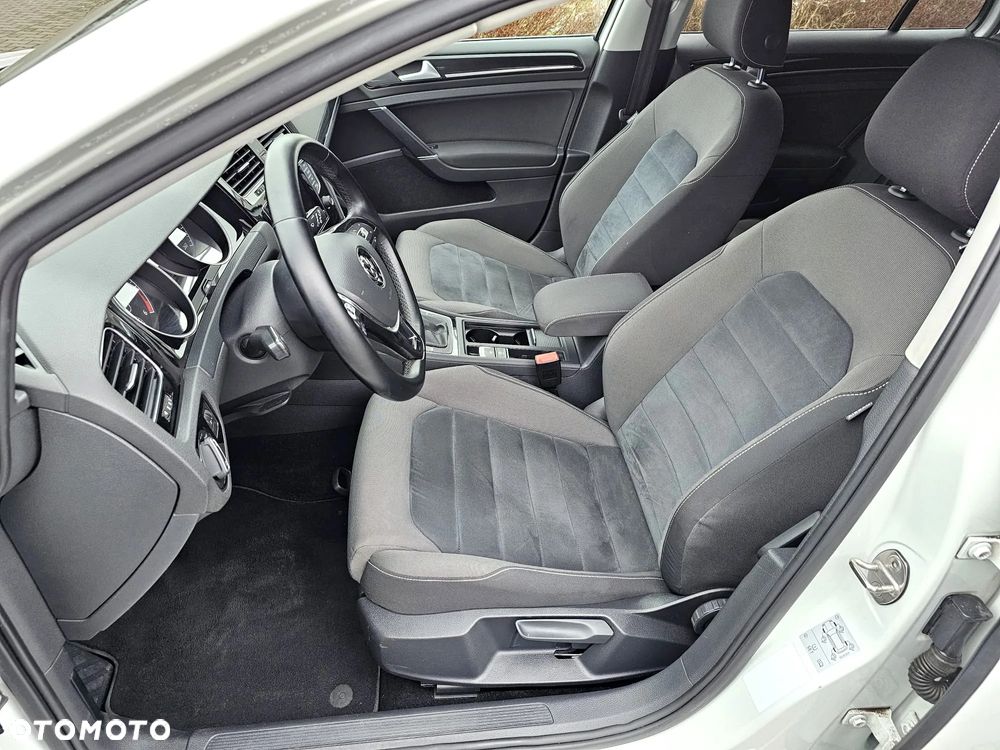 Volkswagen Golf Variant 2.0 TDI (BlueMotion Technology) Highline - 22