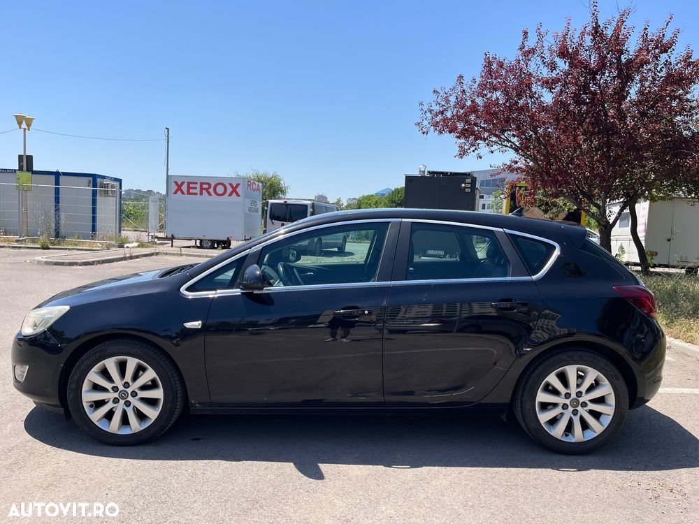Opel Astra 1.7 CDTI Cosmo - 4