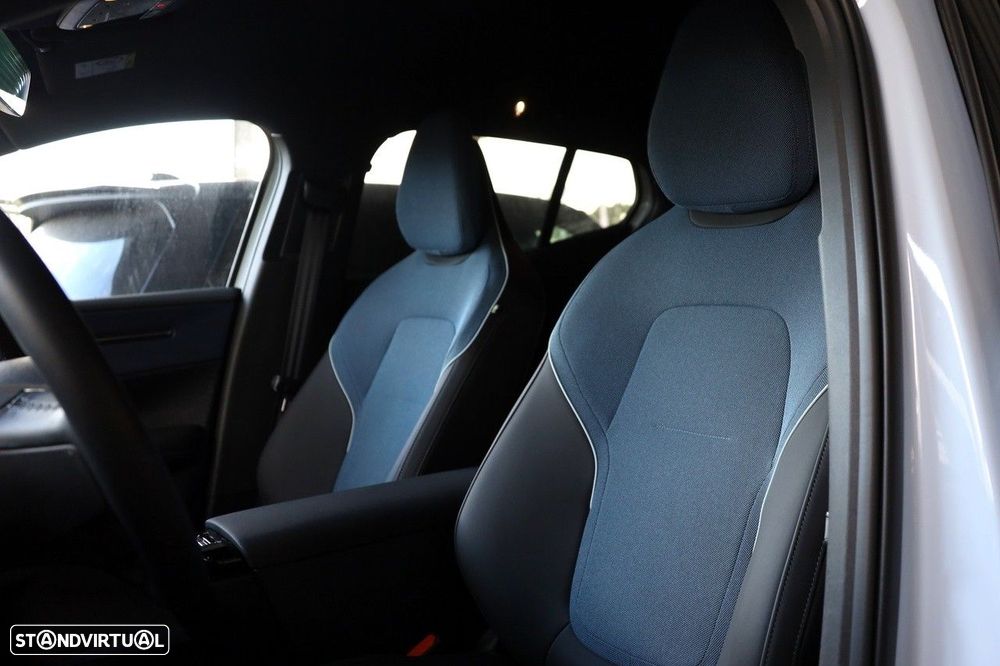 Volvo EX30 69 kWh Single Motor Extended Range Core - 8