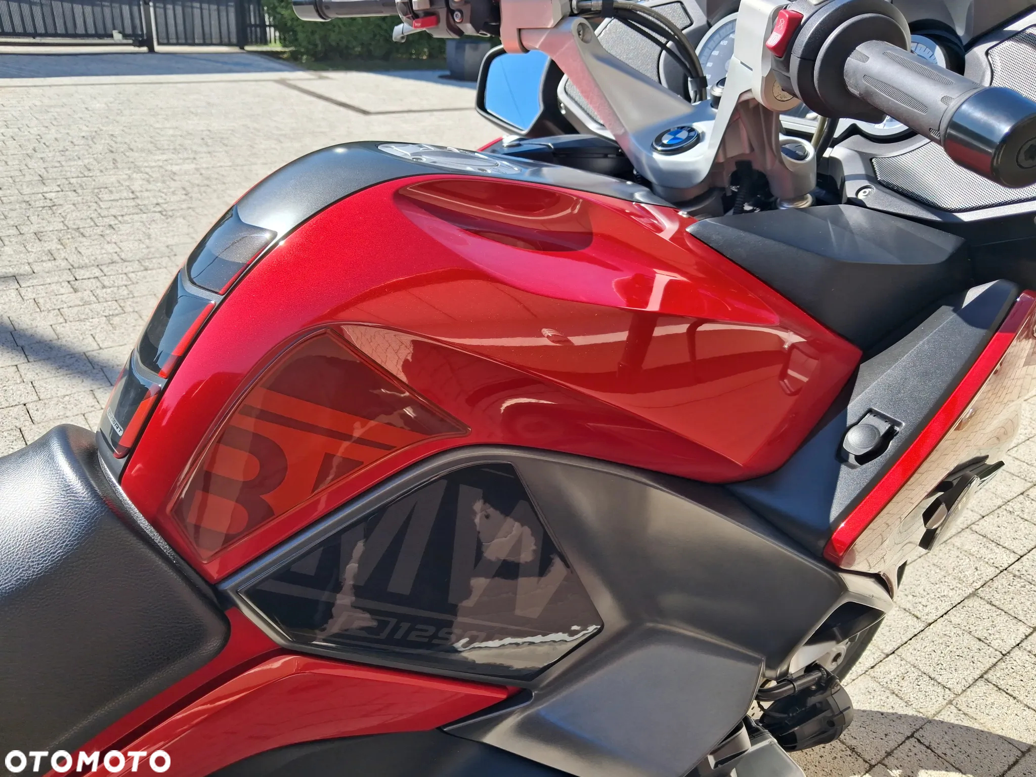 BMW R - 12