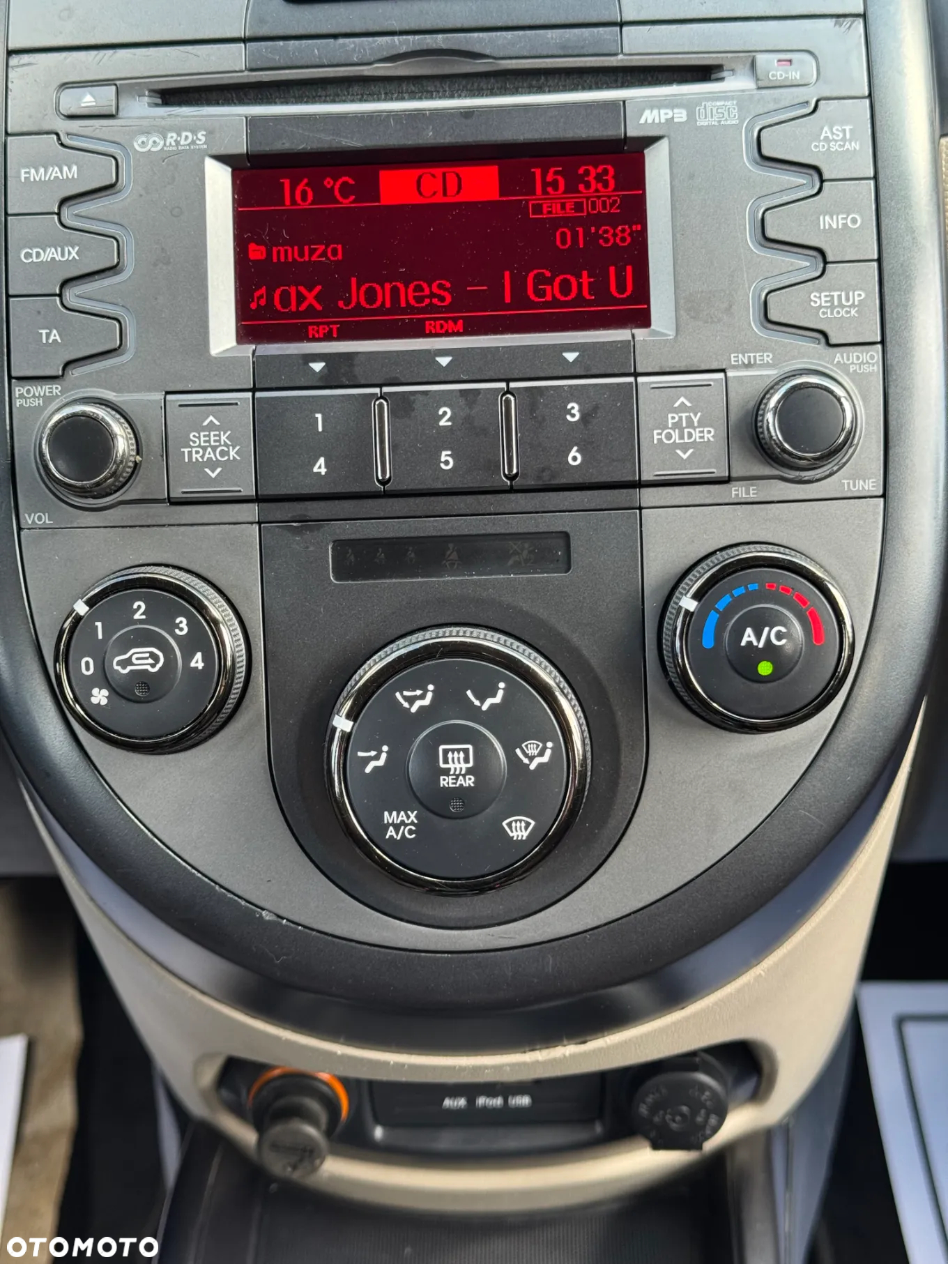 Kia Soul 1.6 CRDi XL EU5 - 11