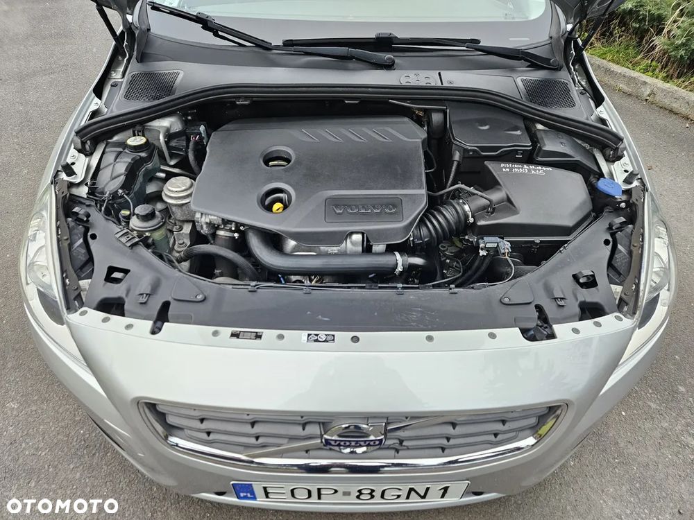 Volvo S60 DRIVe Momentum - 32