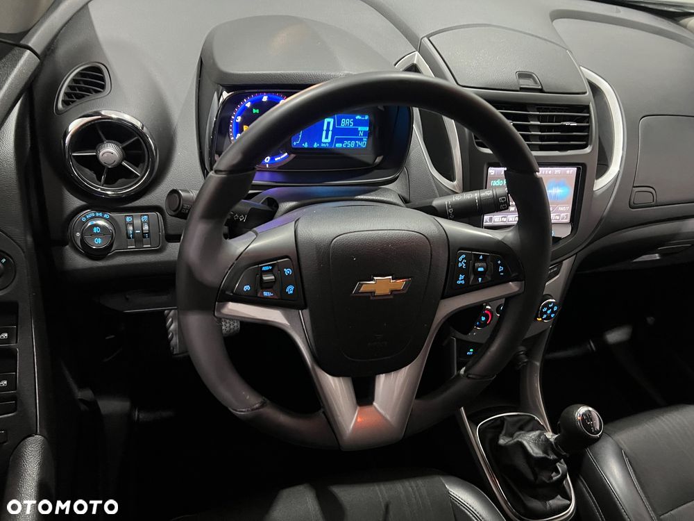 Chevrolet Trax 1.7 D LT - 25