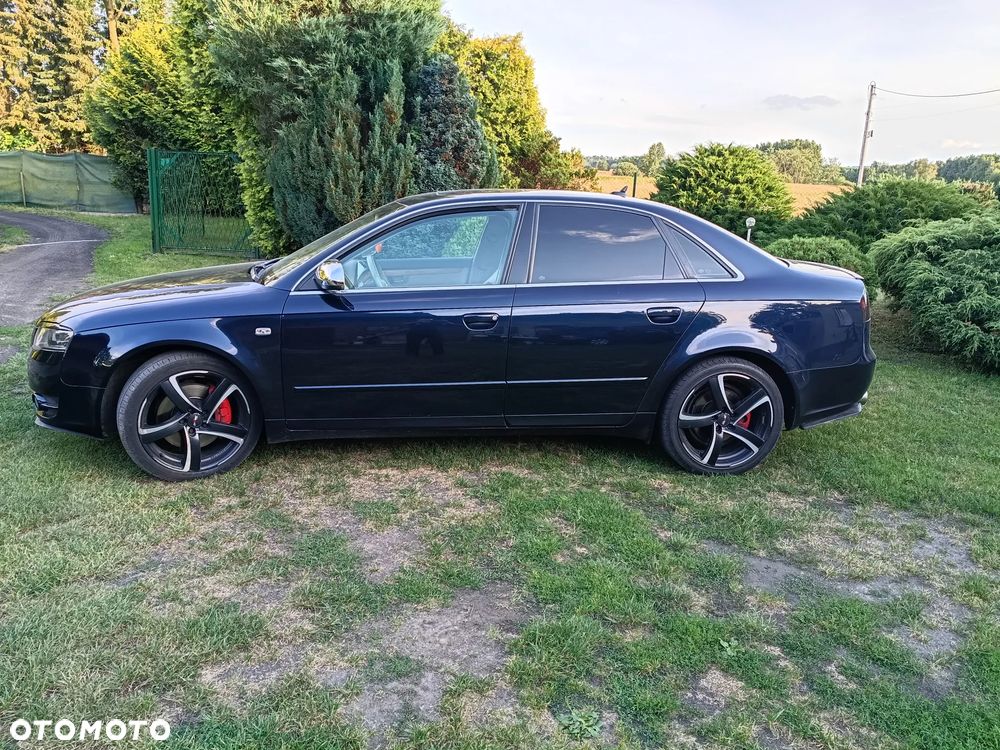 Audi A4 Limousine - 7