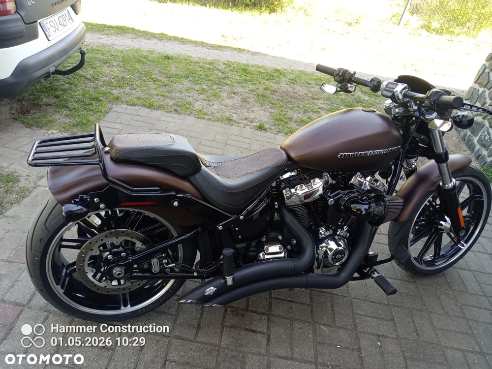 Harley-Davidson FXSB Breakout - 3