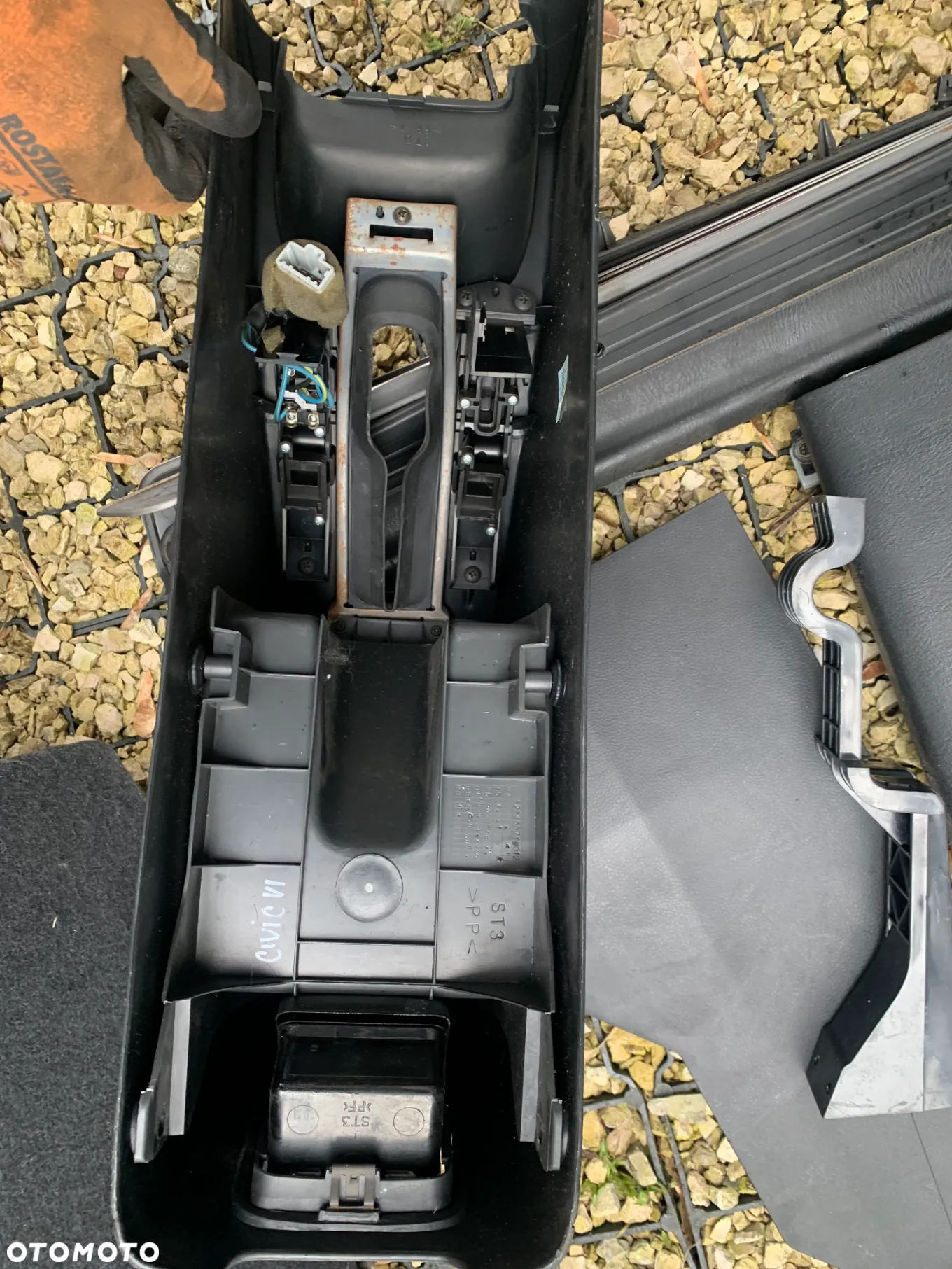 PLASTIK MIX POJAZDU: HONDA CIVIC VI MB27 - 3