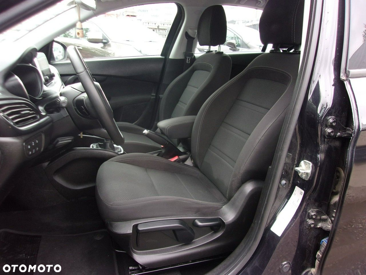 Fiat Tipo 1.4 T-Jet 16v Lounge EU6 - 14