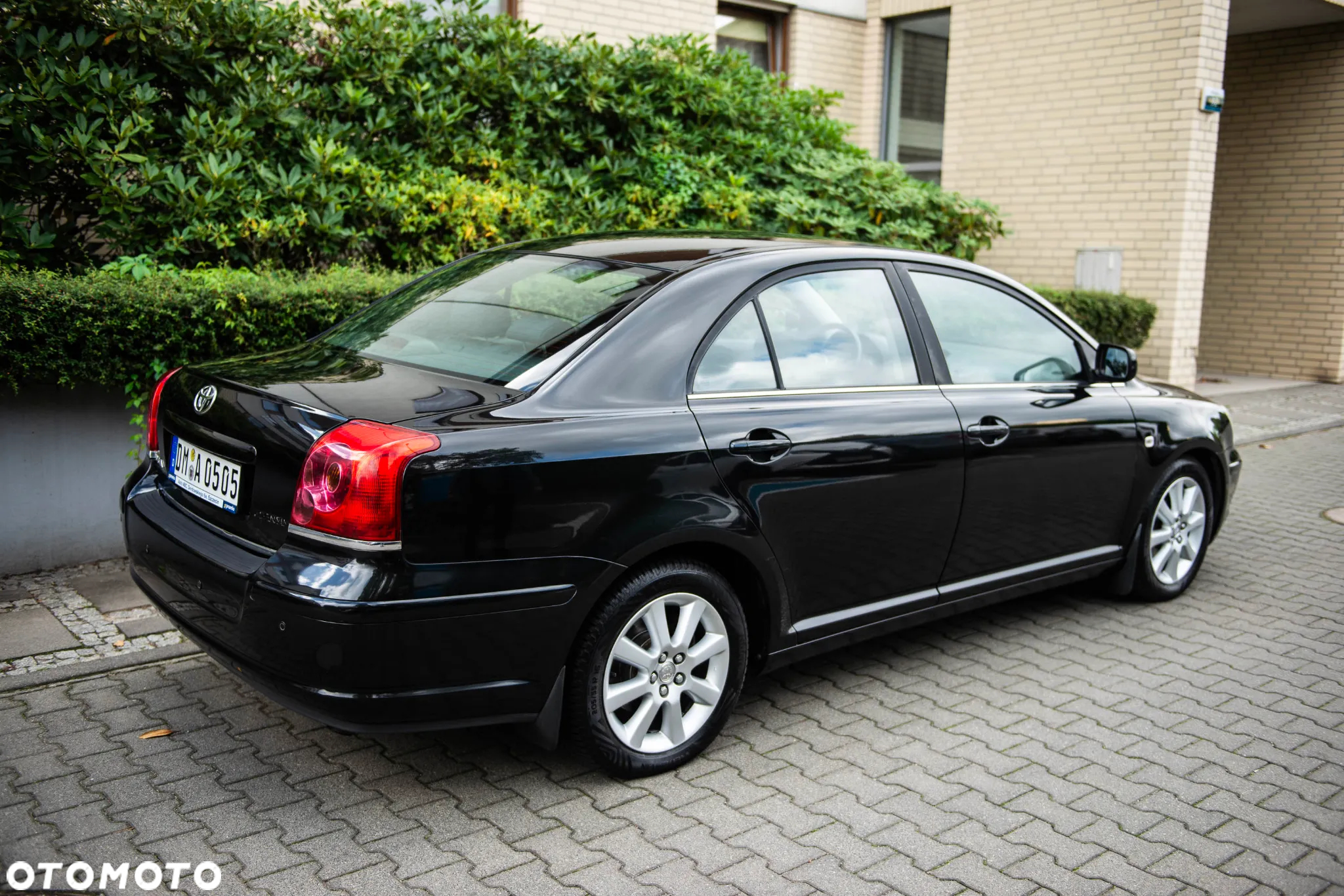 Toyota Avensis 1.8 Sol - 12