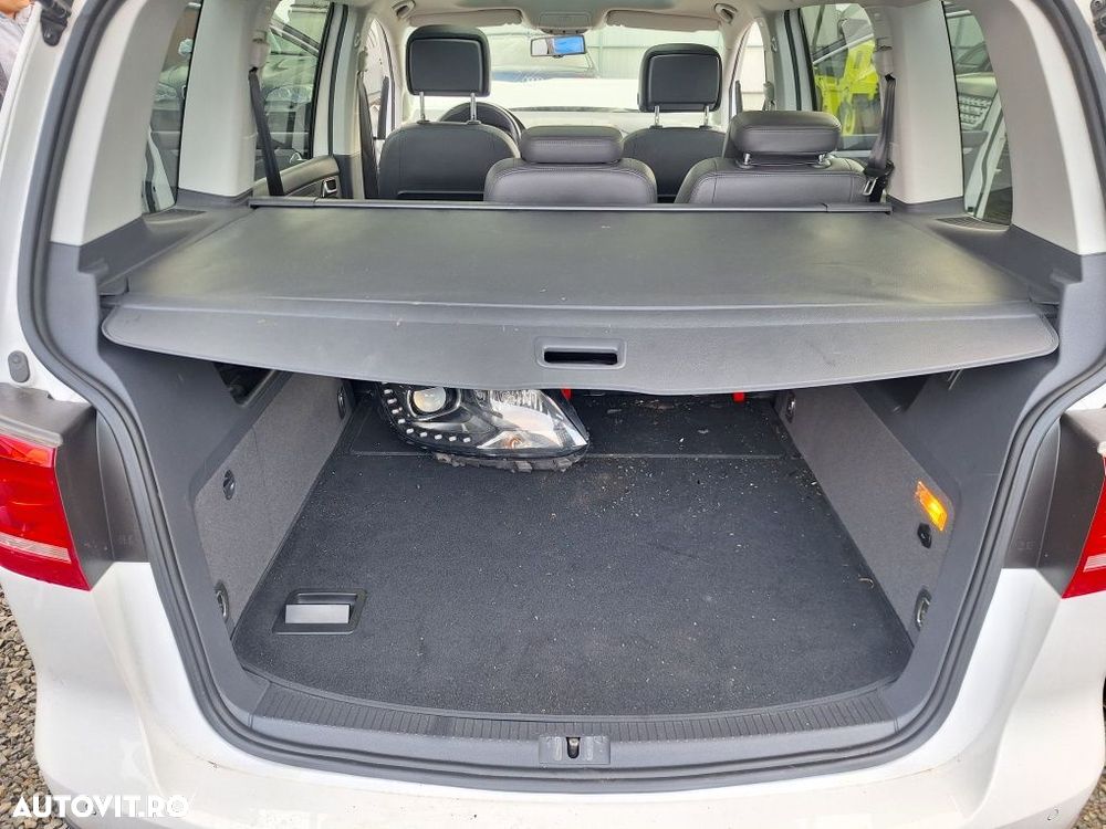 Dezmembrez VW Touran Cross motor 2.0 tdi CFHC cod culoare LB9A - 4