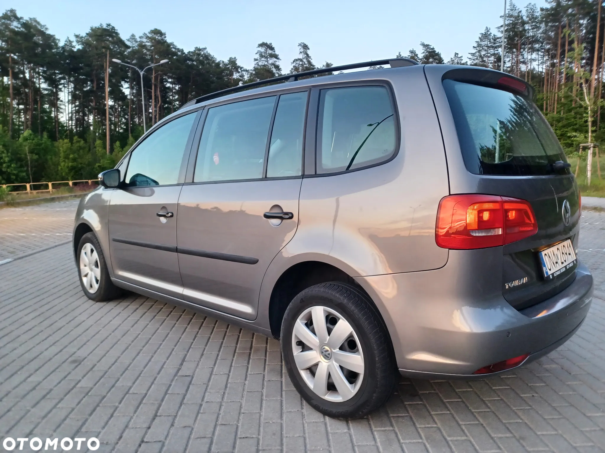 Volkswagen Touran 1.4 TSI Comfortline - 6